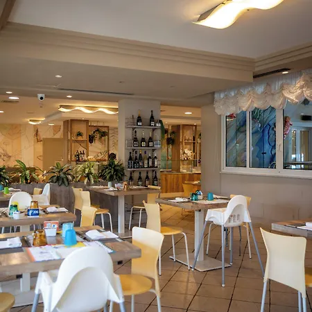 Pinetina Mare Baby Family 3* ピナレッラ