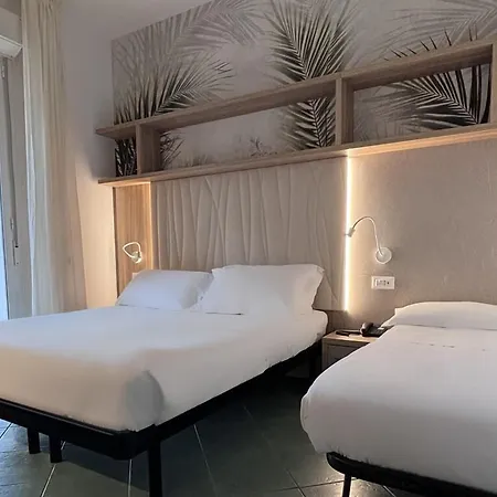 Hotel Pinetina Mare Baby Family Pinarella