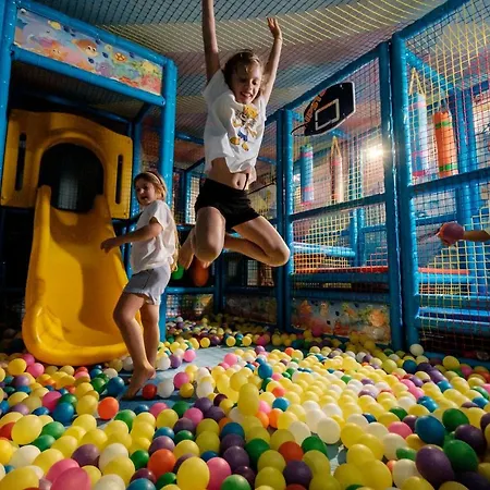 ホテル Pinetina Mare Baby Family 3*