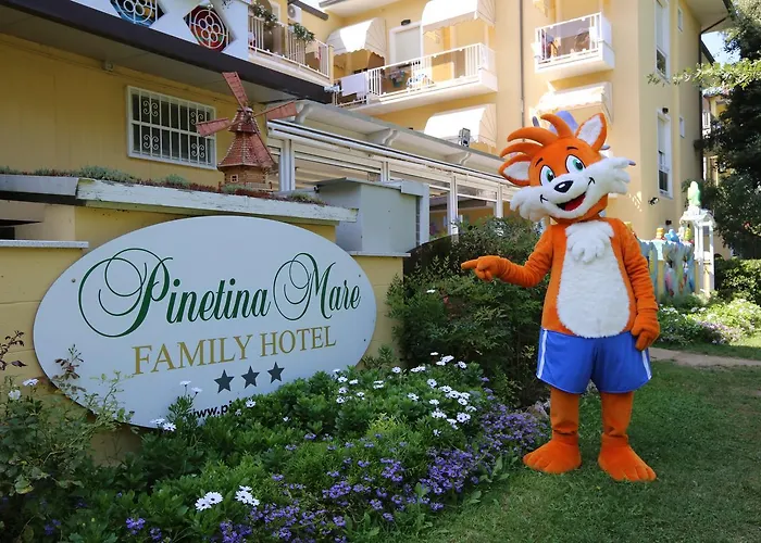 Hotell Pinetina Mare Baby Family 3*