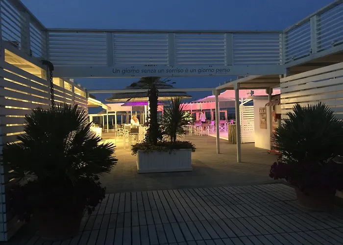 Hotell Pinetina Mare Baby Family Pinarella