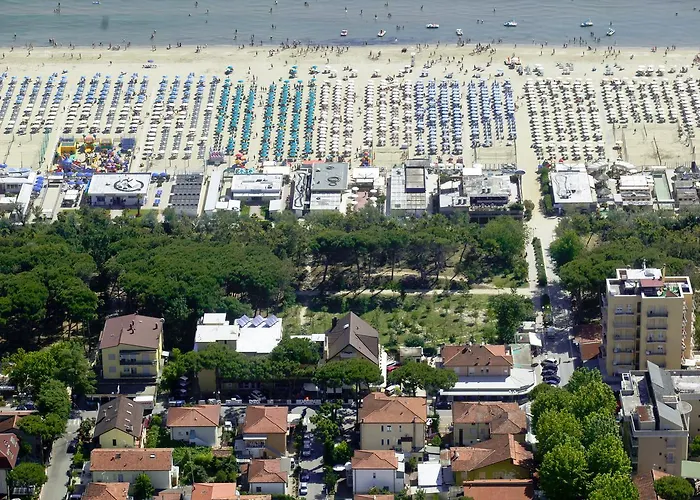 Hotell Pinetina Mare Baby Family 3*