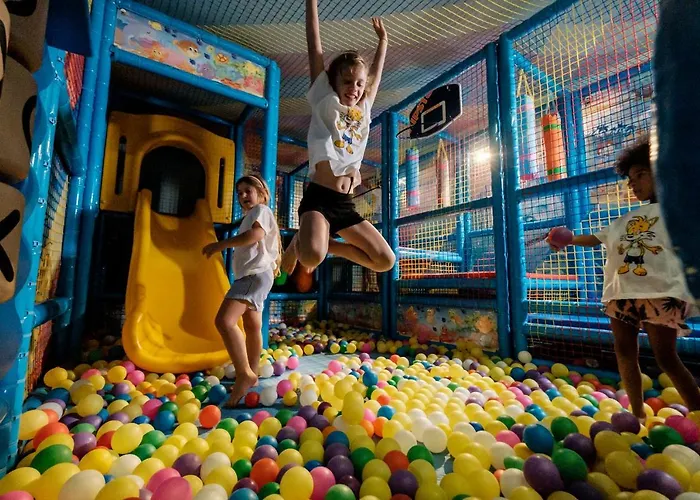 Hotell Pinetina Mare Baby Family 3*