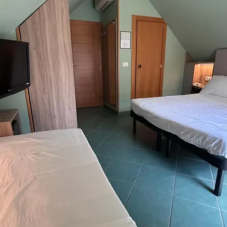Hotel Pinetina Mare Baby Family