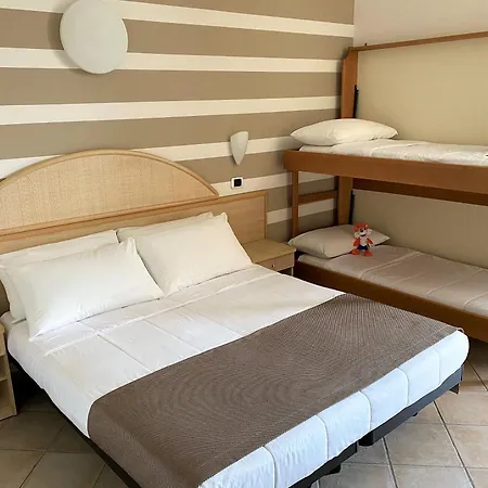 Pinetina Mare Baby Family Hotell Pinarella