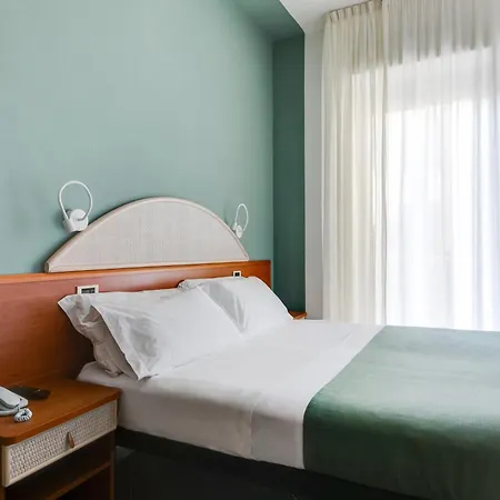 Hotell Pinetina Mare Baby Family 3*