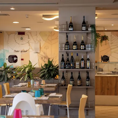 Hotell Pinetina Mare Baby Family Pinarella