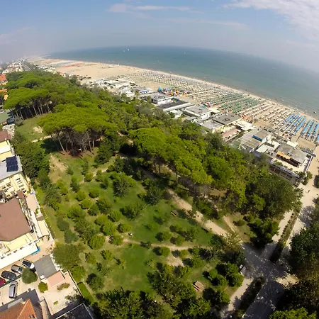 Pinetina Mare Baby Family Hotell 3*