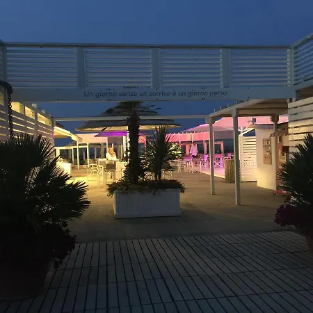 Otel Pinetina Mare Baby Family Pinarella