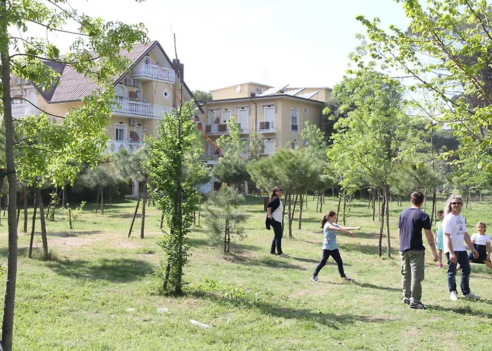 Pinetina Mare Baby Family 3* بيناريلا